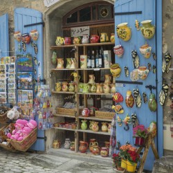 Souvenirs by the Med