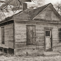 Farmhouse disrepair